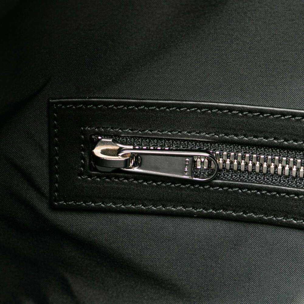 GUCCI Authentic Black Leather Backpack - Picture 7 of 9